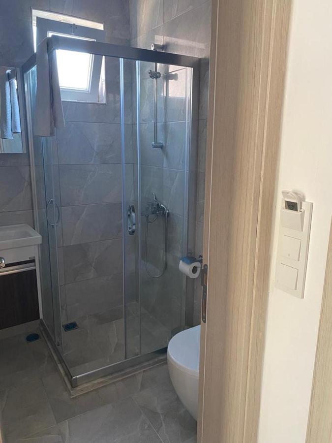 Bella Rose Hotel Cedit 外观 照片